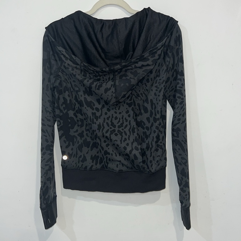 Lululemon Grey Black Namaskar Leopard Animal Swirl zip up scuba hoodie size 4 - Picture 11 of 16